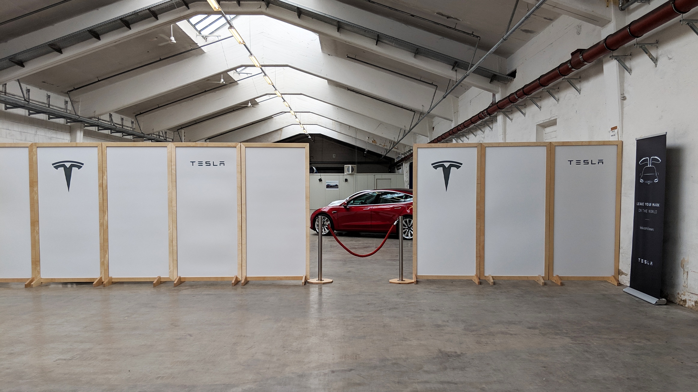 Der Abholraum von Tesla